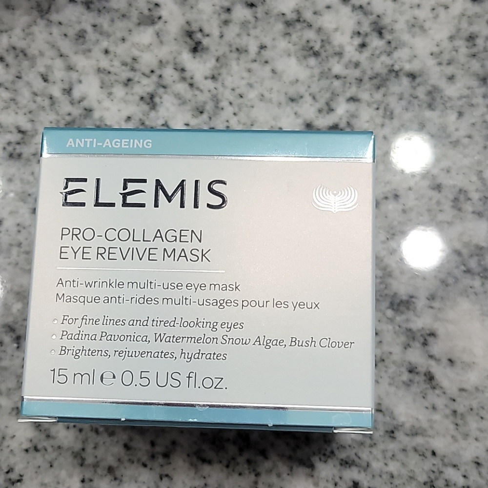 Eye mask with collagen